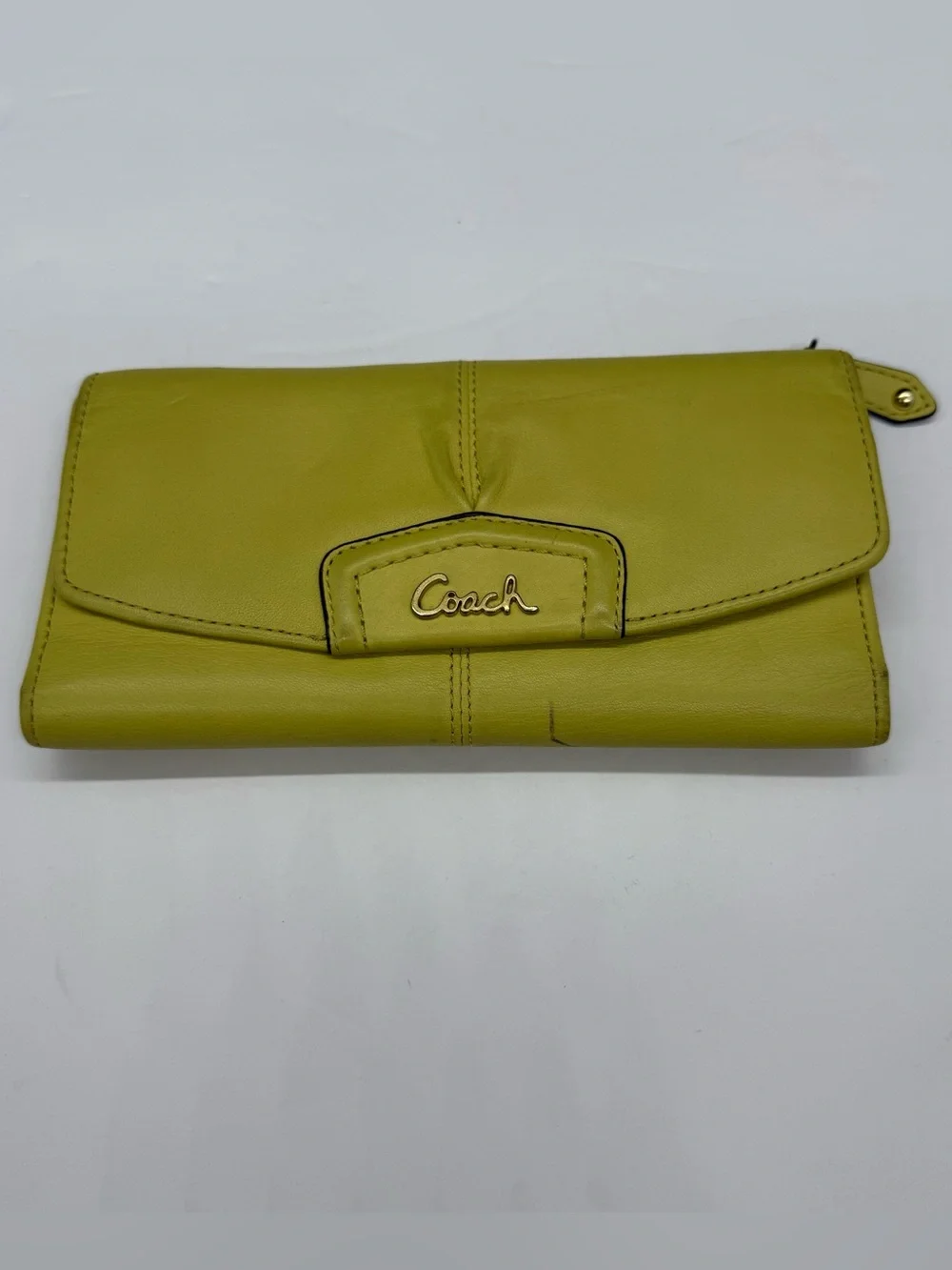 VTG Coach Trifold Soho Lime Green Wallet  Leather Soft Pleated  Y2K RARE